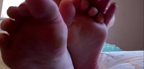  You are lucky to be able to play with my feet JOI